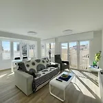Luxury Center Apartment