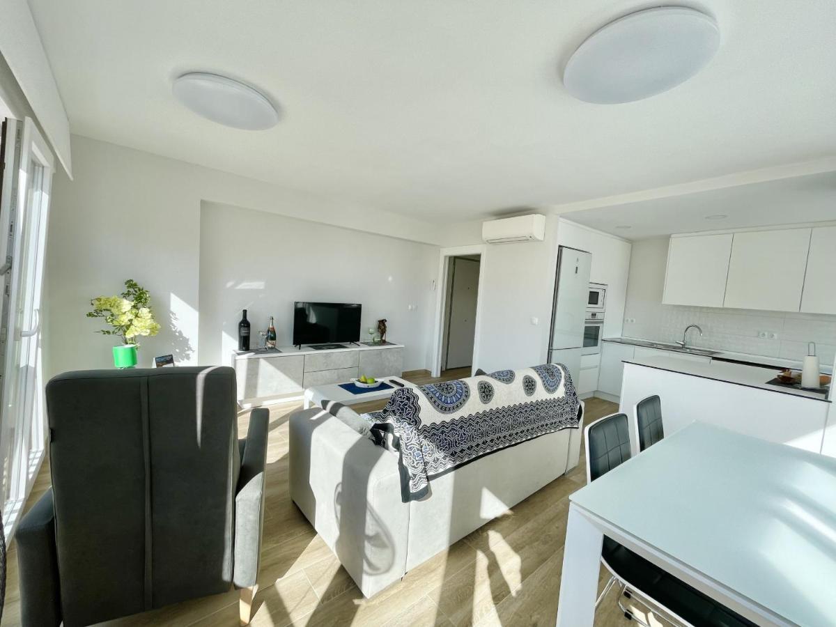 Luxury Center Apartment